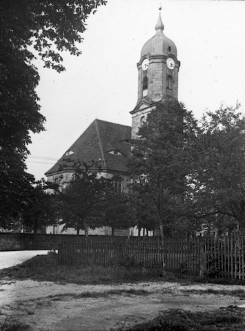 R251090 Lohmener Kirche 