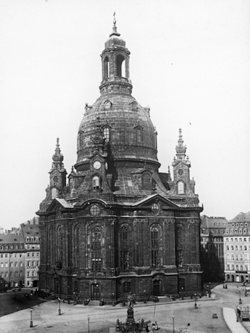 R92002 Frauenkirche in Dresden 