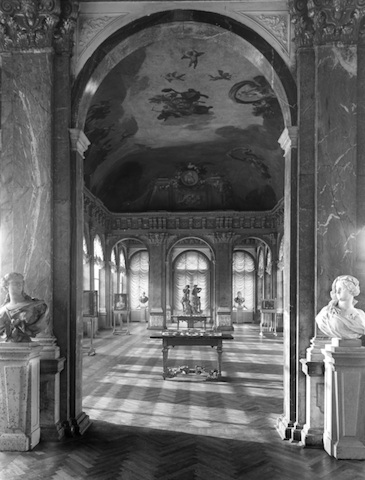 R92011 Dresden Zwinger der französische Pavillon oder Marmorsaal 