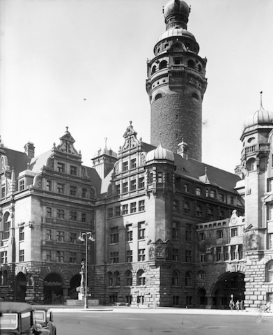 R144011 Leipzig neues Rathaus Blick von der Burgstraße 