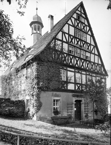 R144037 Hohnstein Rathaus alte ehemalige Brauerei 