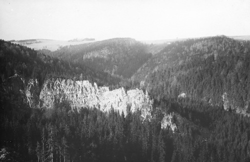 R234019 Die Ringmauer im Tal der Schwarzen Pockau 